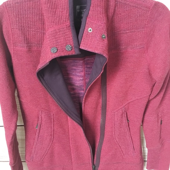 Title Nine Zip Up Swacket - Picture 4 of 10